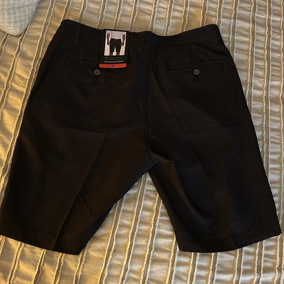 Pebble Beach black Performance Shorts - Picture 2 of 6
